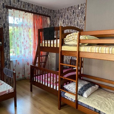Centre Hostel Мукачево Экстерьер фото