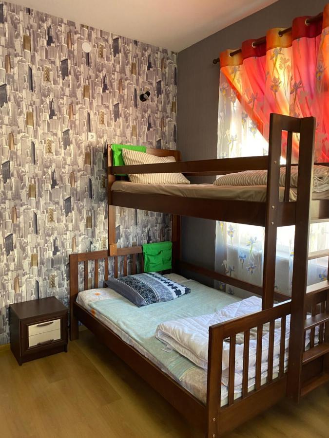 Centre Hostel Мукачево Экстерьер фото