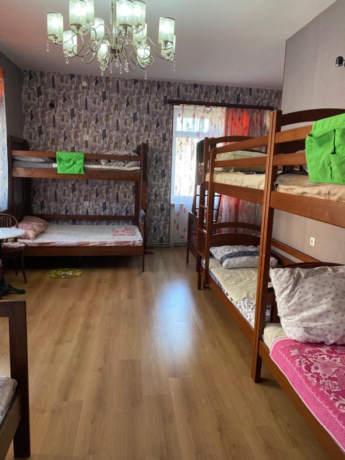 Centre Hostel Мукачево Экстерьер фото