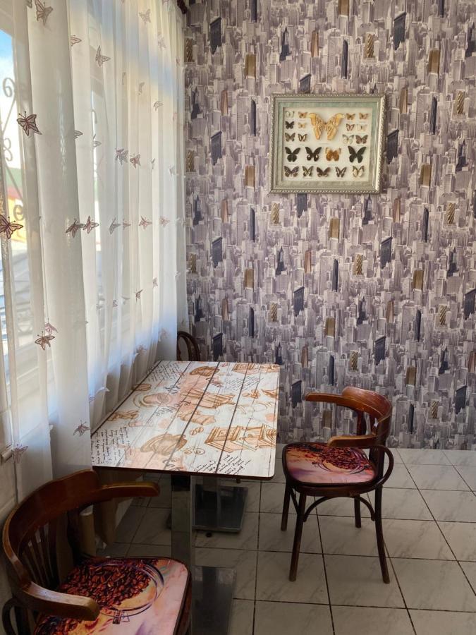 Centre Hostel Мукачево Экстерьер фото