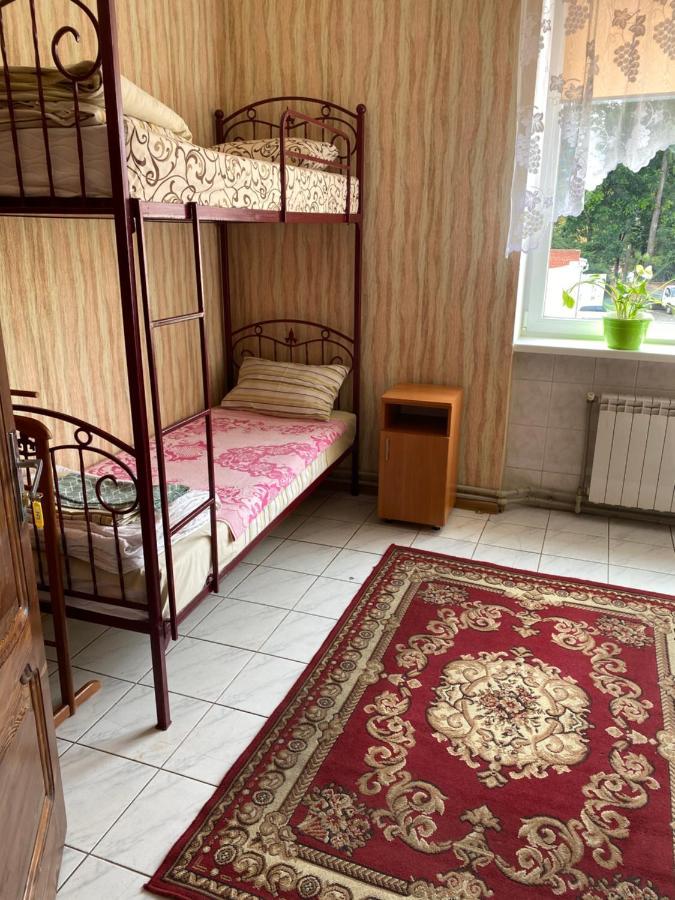 Centre Hostel Мукачево Экстерьер фото