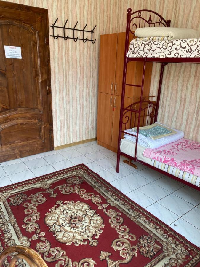 Centre Hostel Мукачево Экстерьер фото