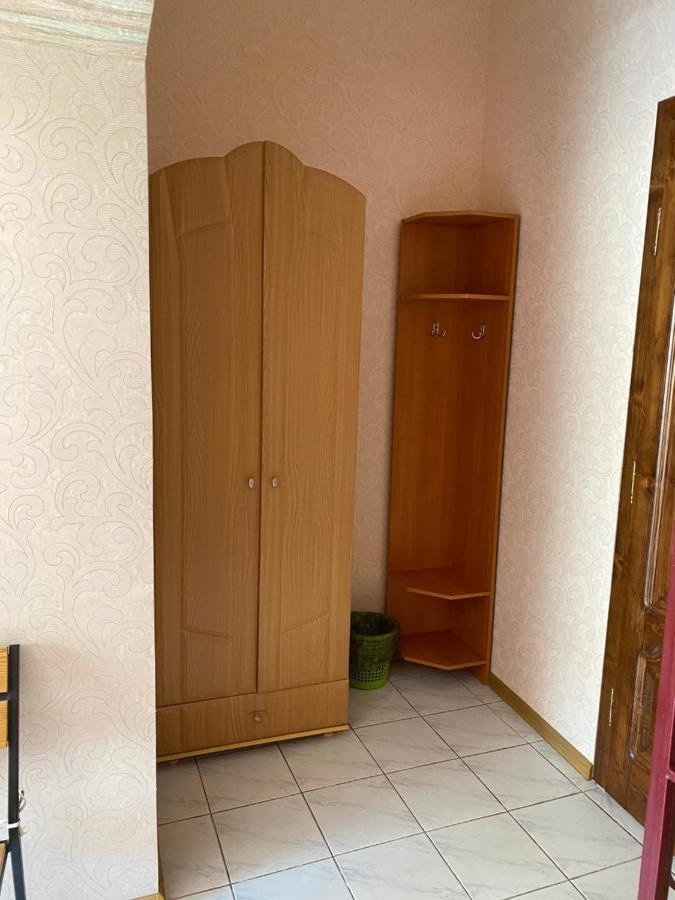 Centre Hostel Мукачево Экстерьер фото