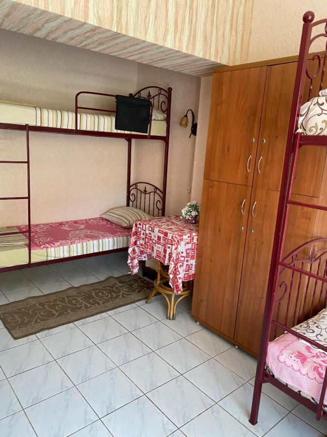Centre Hostel Мукачево Экстерьер фото